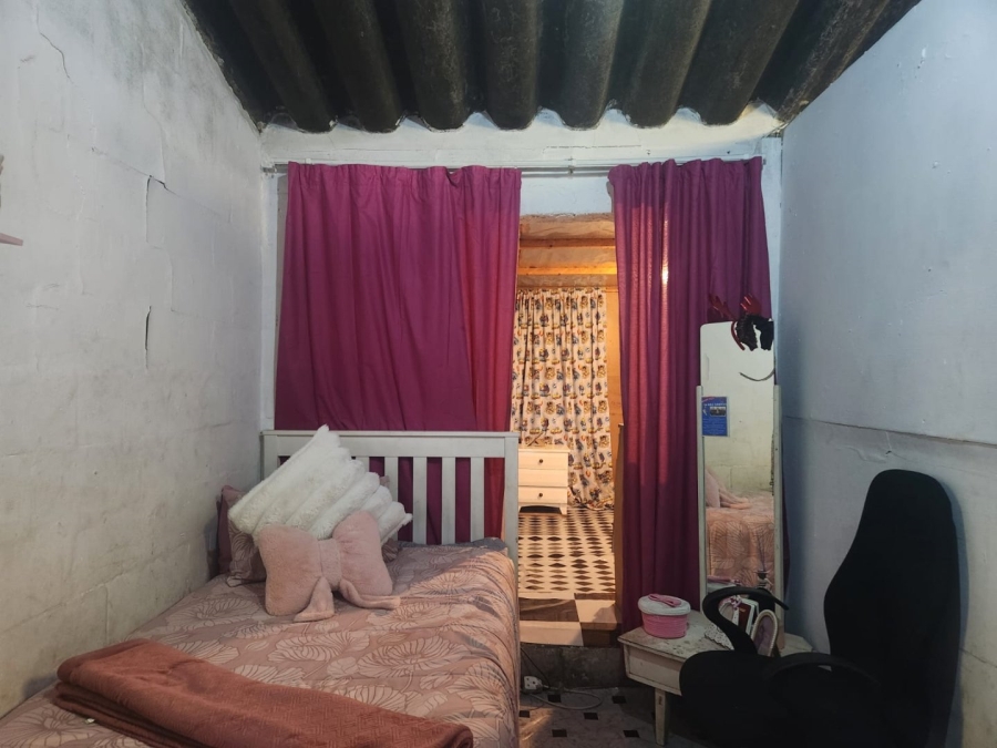 2 Bedroom Property for Sale in Pacaltsdorp Western Cape